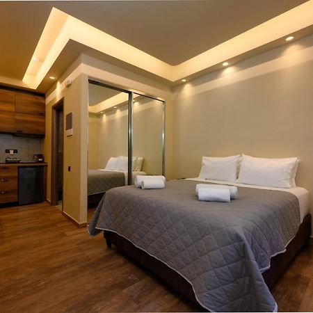 Seven Keys Luxury Suites Ahílio Kültér fotó
