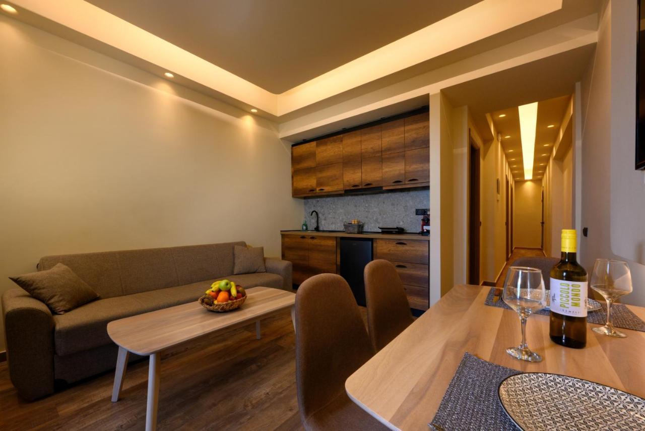 Seven Keys Luxury Suites Ahílio Kültér fotó