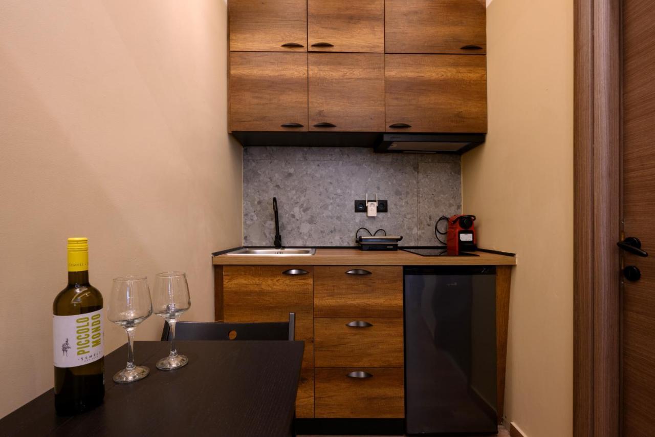 Seven Keys Luxury Suites Ahílio Kültér fotó