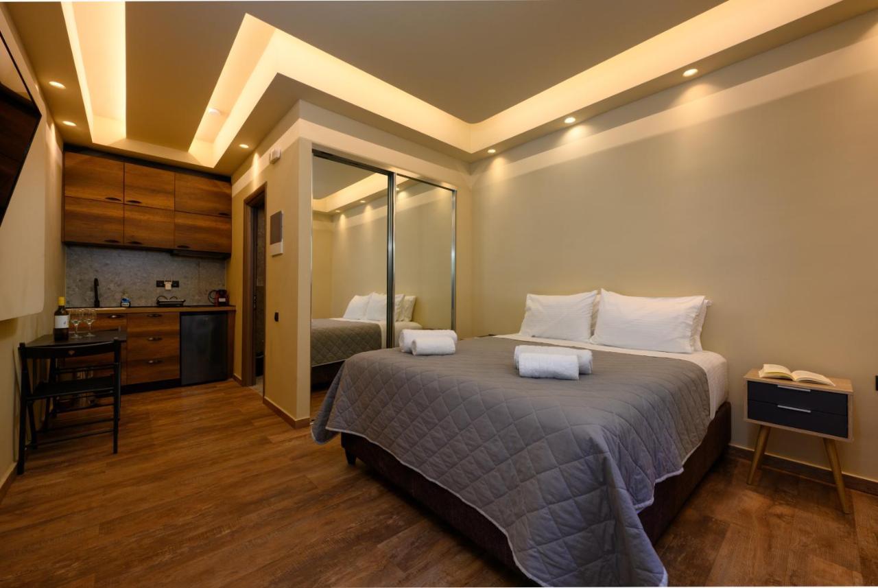 Seven Keys Luxury Suites Ahílio Kültér fotó