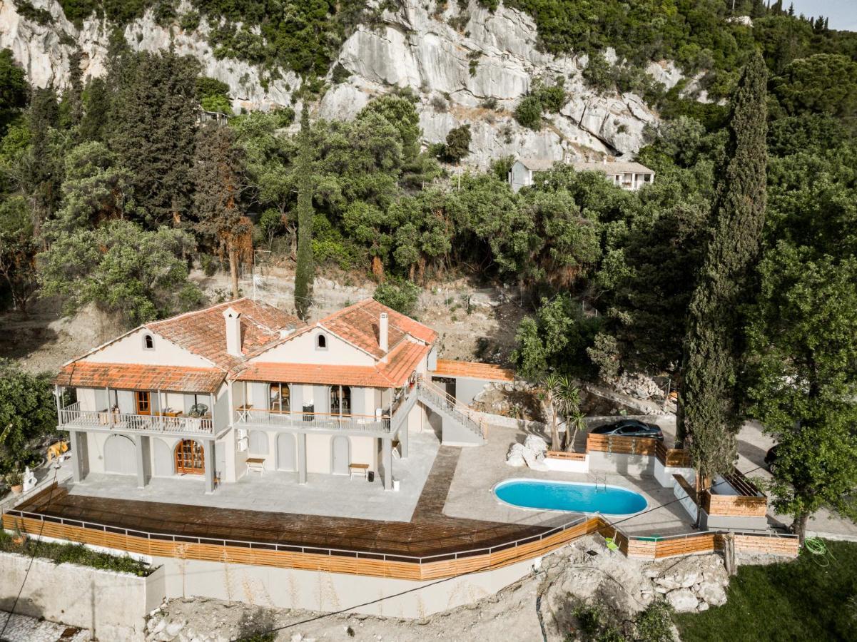 Seven Keys Luxury Suites Ahílio Kültér fotó