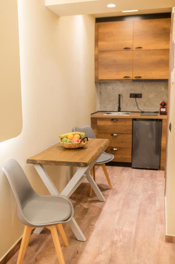 Seven Keys Luxury Suites Ahílio Kültér fotó