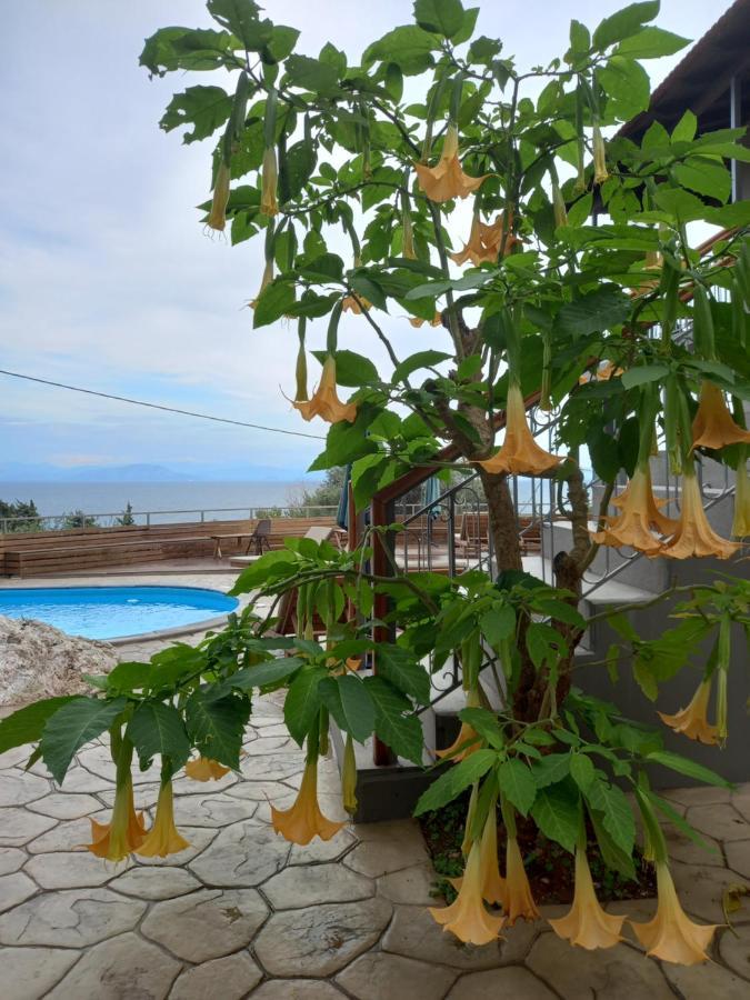 Seven Keys Luxury Suites Ahílio Kültér fotó