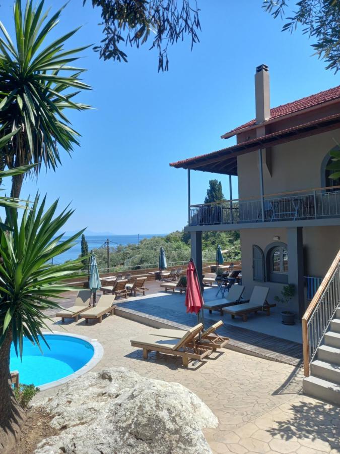 Seven Keys Luxury Suites Ahílio Kültér fotó